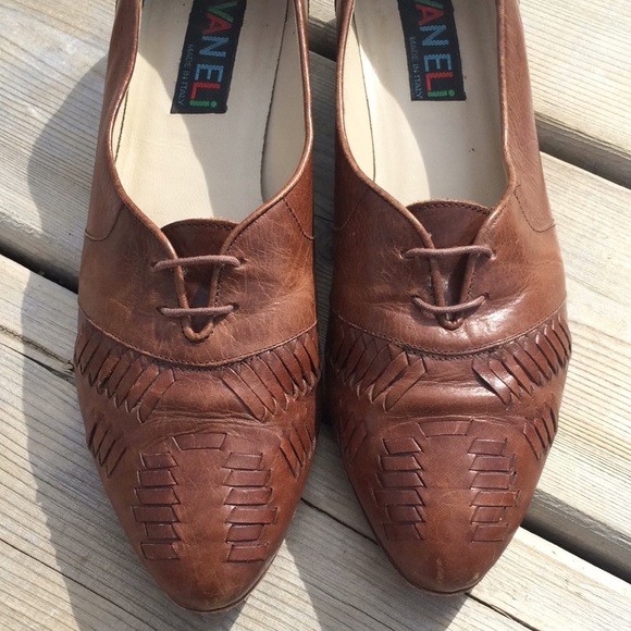 VINTAGE NARROW WOVEN ITALIAN LEATHER LOAFER FLATS - Picture 2 of 11